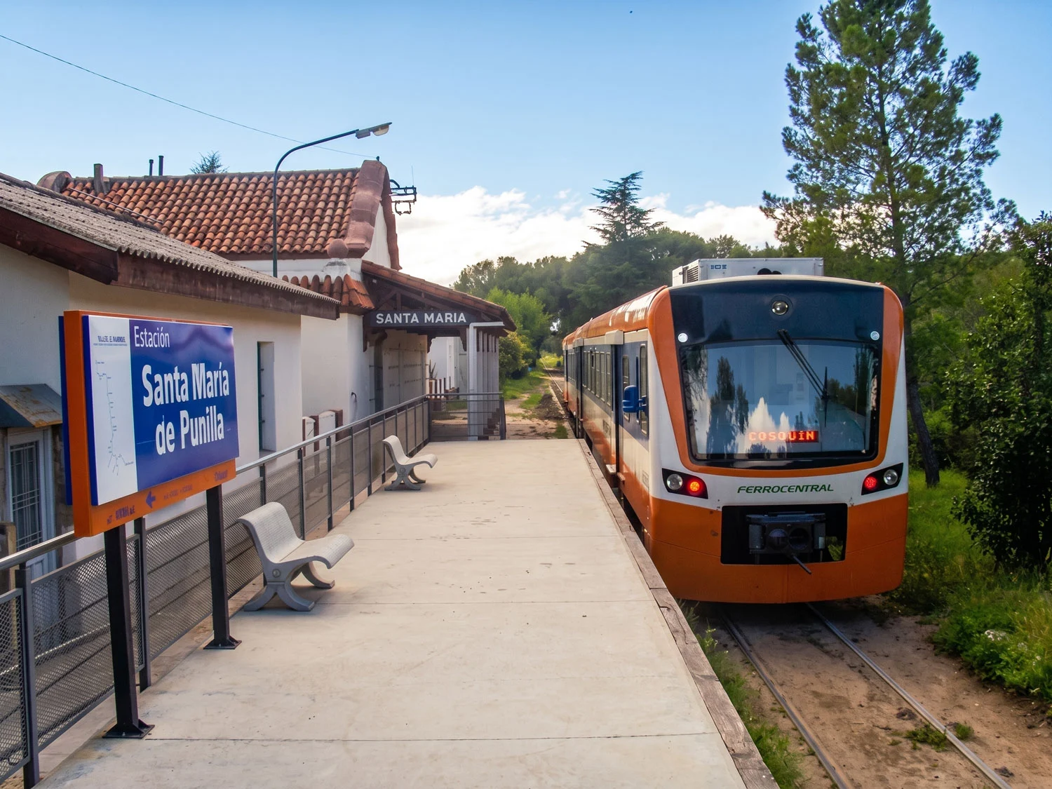 Tren de las Sierras, parada de Santa Maria De Punilla, Córdoba